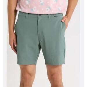Travis Mathew Hefner 3.0 Performance Golf Short 34 Preppy Casual Teal Outdoors